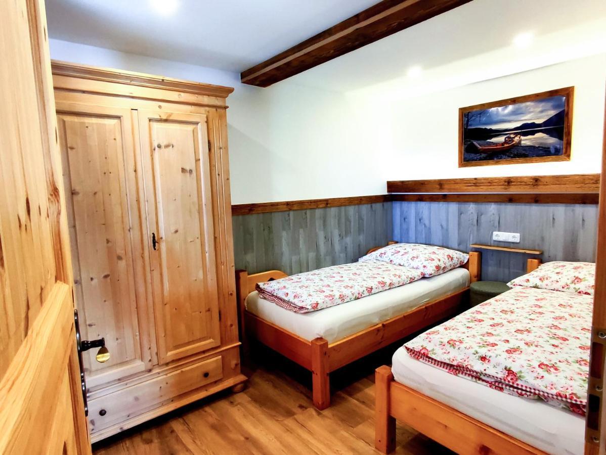 Ferienwohnung Grundlsee, Willkommen In Mami'S Ferienwohnung Exteriör bild