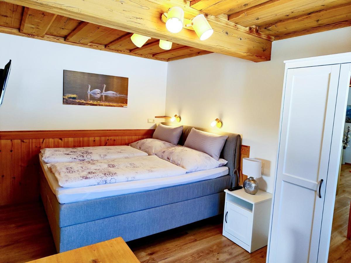 Ferienwohnung Grundlsee, Willkommen In Mami'S Ferienwohnung Exteriör bild